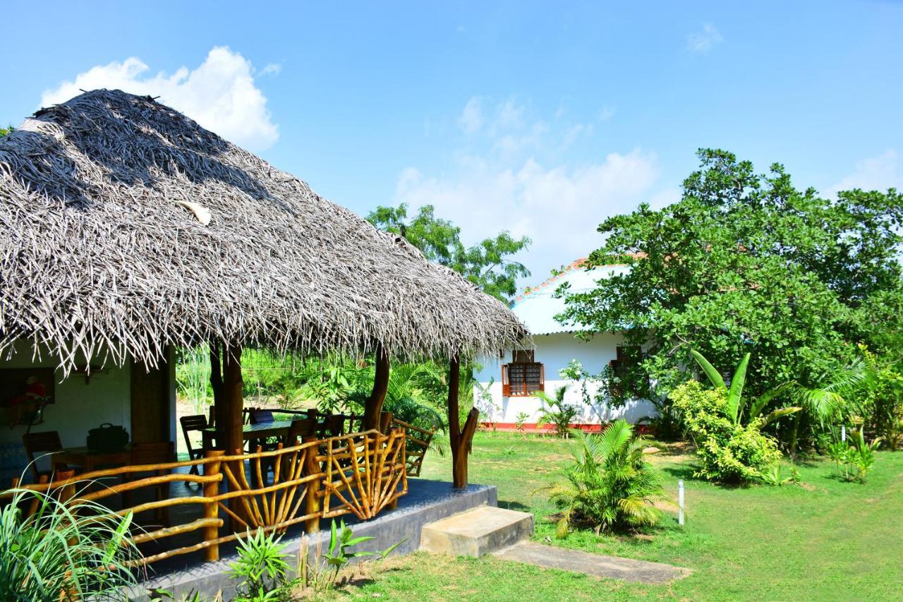 Sea Sound Cabana & Restaurant Tangalle Exterior foto